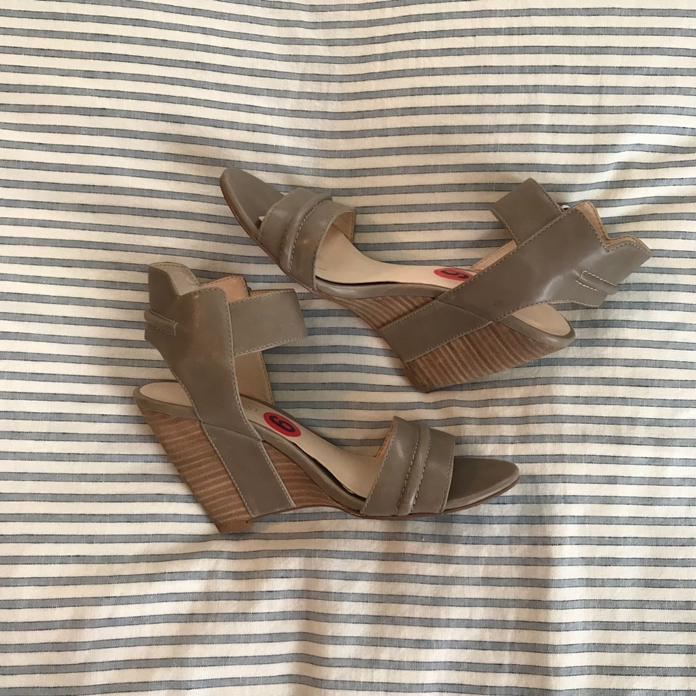 Nine West Nude Wedges